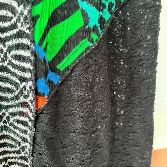 Minkas Multi Pattern Tunic Size Medium - Picture 2 of 7